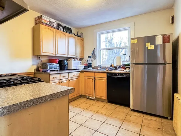 28 Manet Rd, Chestnut Hill, MA