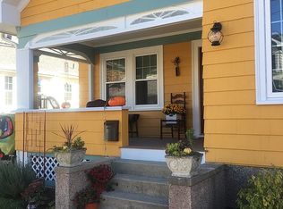 30 Elinora St, Riverside, RI 02915