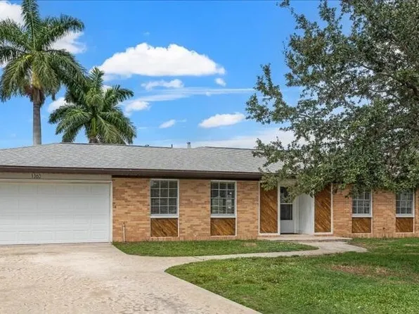 1360 Glen Haven Dr, Merritt Island, FL 32952
