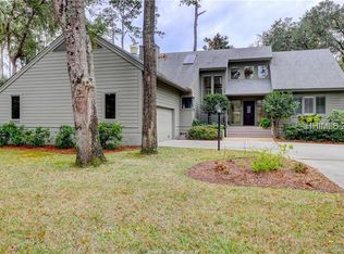 4 Barnacle Rd, Hilton Head Island, SC 29928
