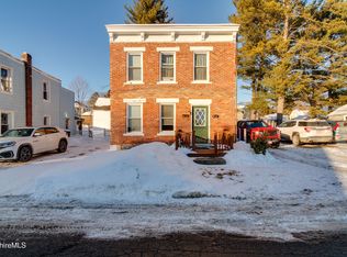 30 Edgewood Rd, Pittsfield, MA 01201