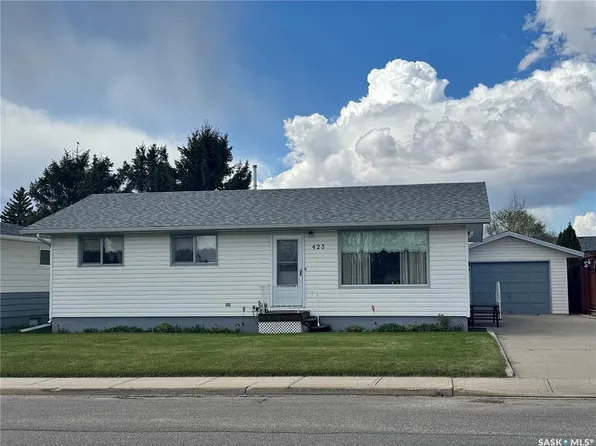 423 7th AVENUE W, Biggar, SK S0K 0M0