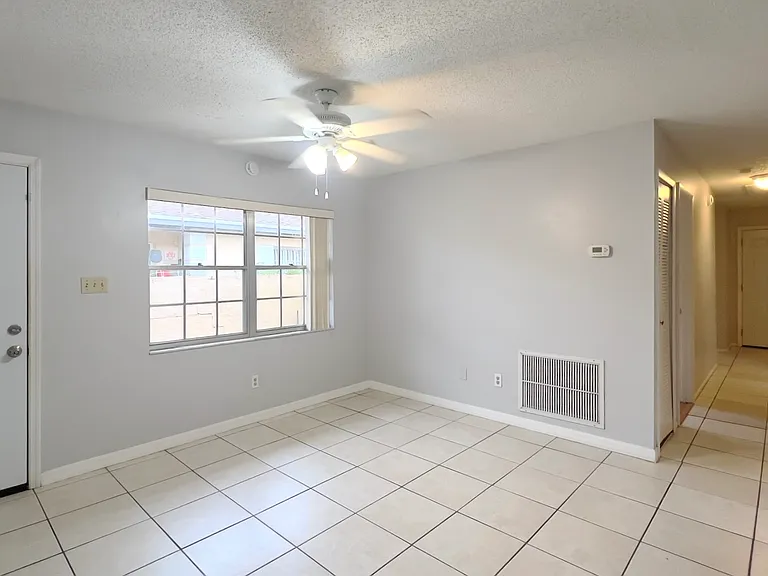 1352 Sophie Blvd — Photo 4