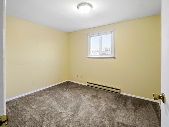 5th image of 5492 Trastevere Rd