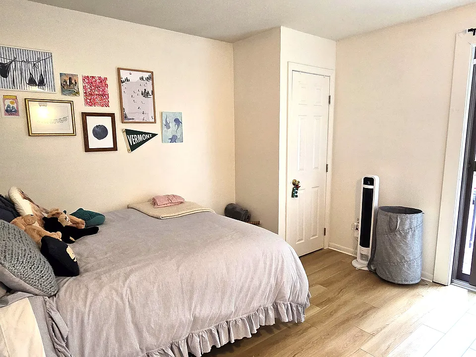 bedroom with balcony