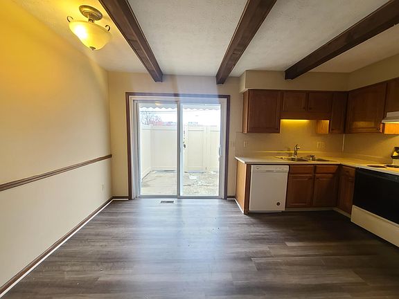 4th image of 5057 Cambrian Dr