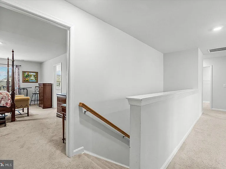 109 Woodford Dr — Photo 19