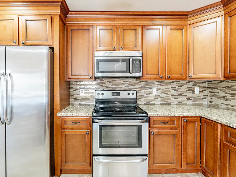 7318 E Sheridan St — Photo 8
