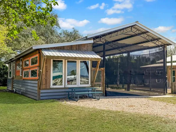 2390 Park Ave, Port Saint Joe, FL 32456