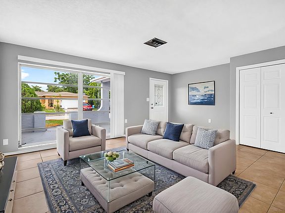 3rd image of 8053 Colrain Dr