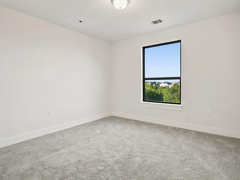 11415 Culzean Castle Dr — Photo 22