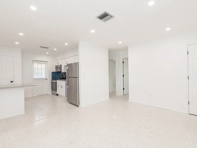 1348 Boylan Ave #A — Photo 15