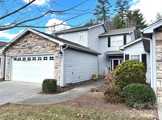 21 Holiday Dr, Arden, NC 28704