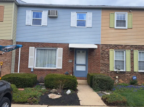 5653 Wood Ln, Allentown, PA 18106