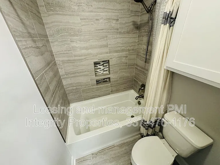 113 Oak Village Dr — Photo 14