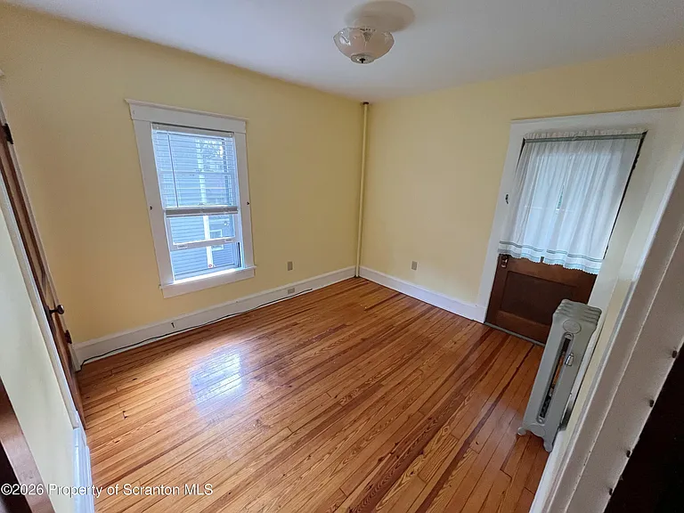 1707 Monroe Ave — Photo 10
