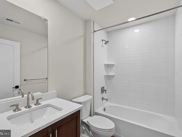 44 Grayson Ln — Photo 20