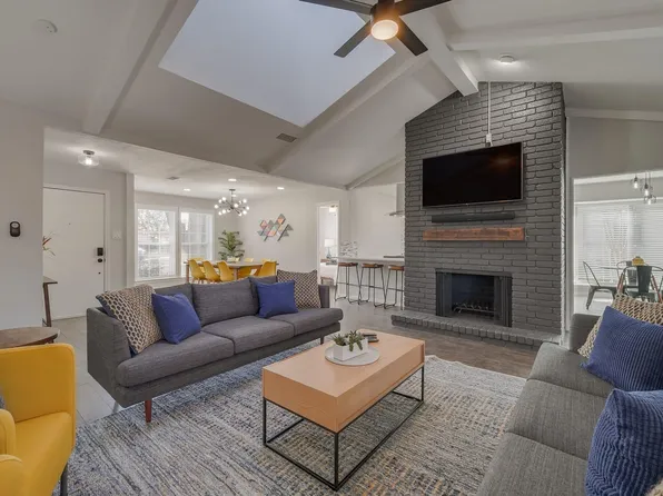 2421 Regal Rd, Plano, TX 75075