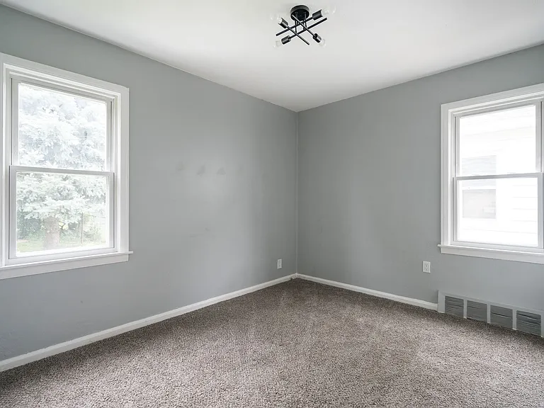 507 Spencer St — Photo 7