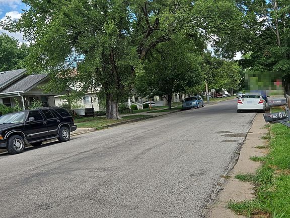 4th image of 623 E 9th Ave