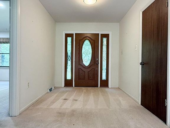 3rd image of 6660 Horseshoe Dr