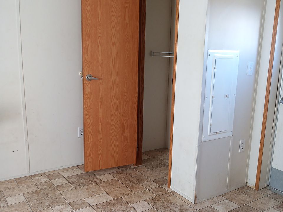 2nd image of 111 W Rowan St Lot 2