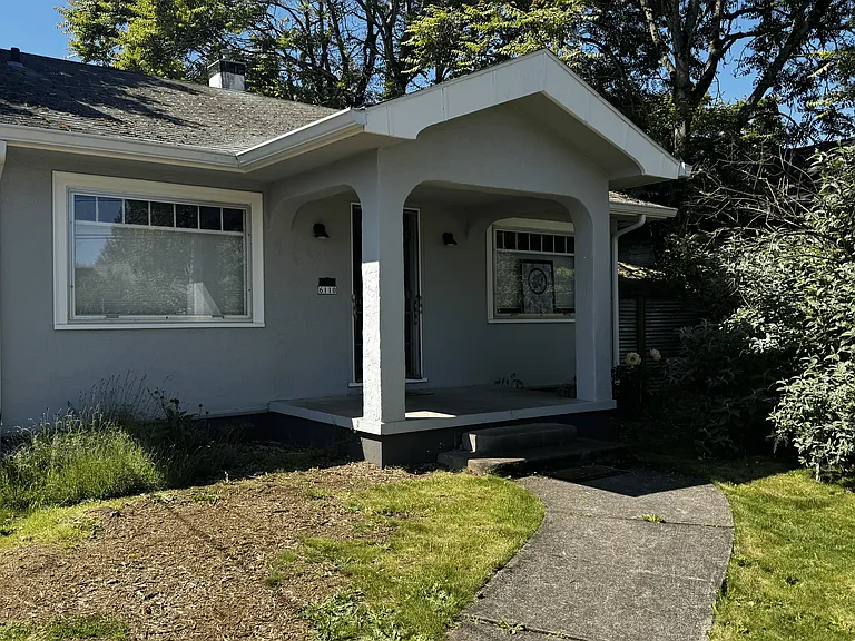 6110 SE Gladstone St — Photo 1