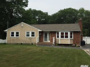 70 Lincoln Rd, Medford, NY 11763