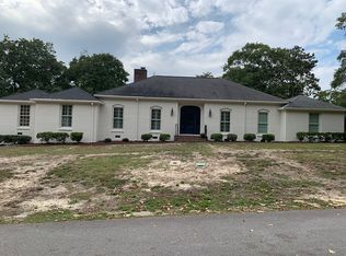 1813 Hobkirk Ct, Camden, SC 29020