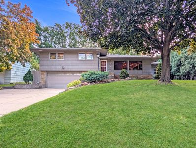 6129 Ryan Ave, Edina, MN, 55424