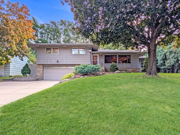 6129 Ryan Ave, Edina, MN 55424