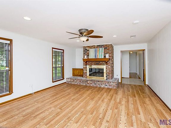 2nd image of 14530 Winslow Dr