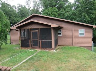 442 McCoy Cove Rd, Black Mountain, NC 28711