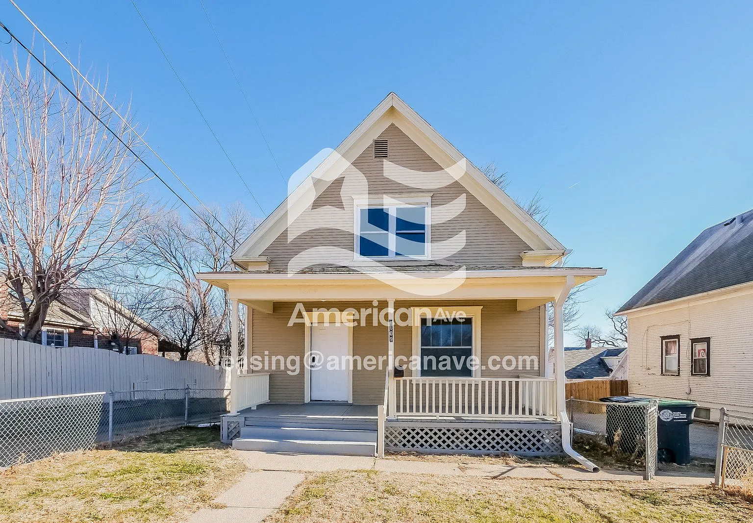 3 bed, 2.0 bath, 1324 sqft, $1,397 — Photo 1