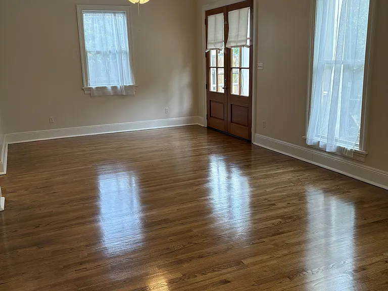 5610 Annunciation St — Photo 15