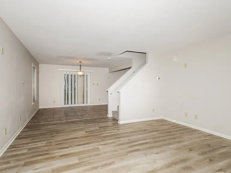 10936 Mansfield Way — Photo 5