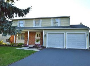 2340 Valley Stream Blvd, Maumee, OH 43537