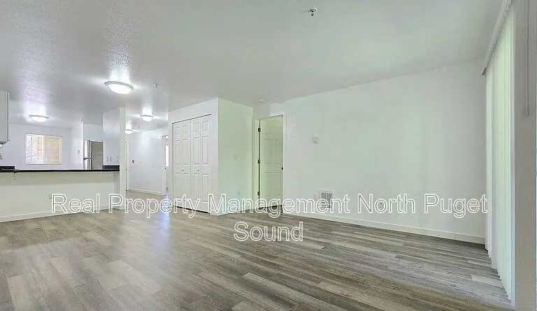 4505 100th St NE #B10 — Photo 8