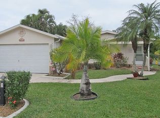 1417 Avenida Sierra, North Fort Myers, FL 33903
