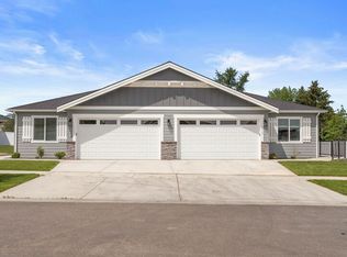 1217 N Tschirley St #1, Greenacres, WA 99016