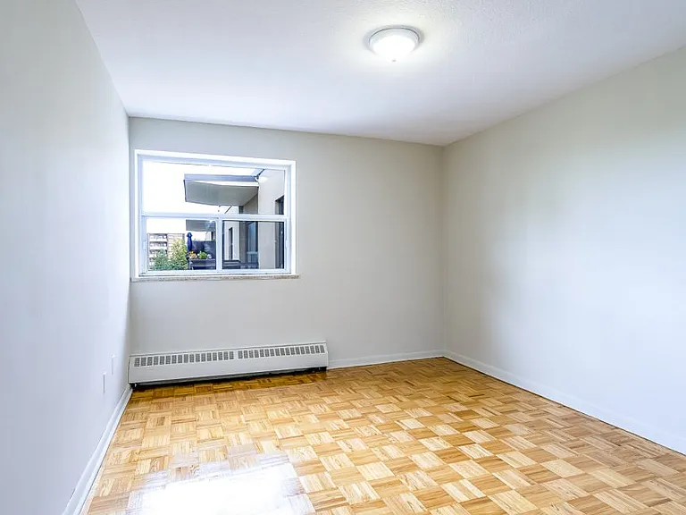 150 Culford Rd #1BR — Photo 9