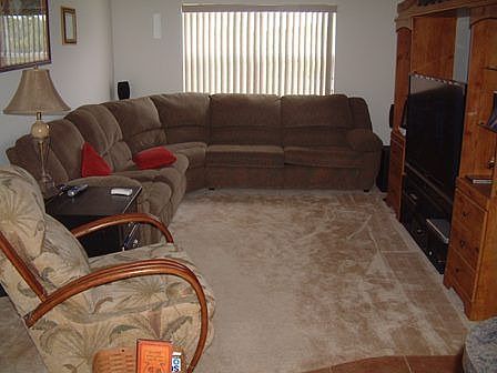5th image of 609 Chavers St E