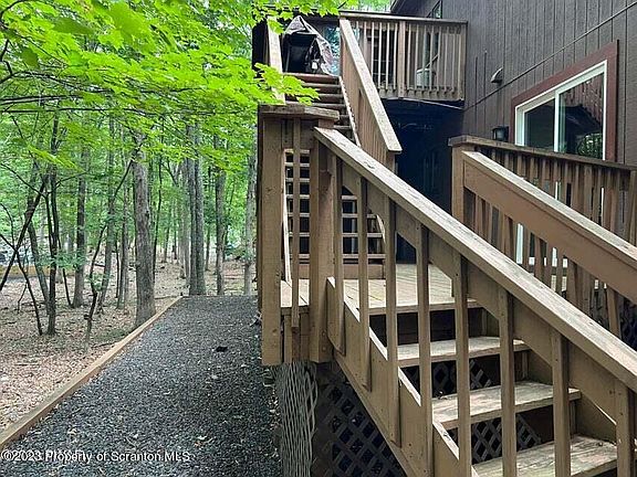 4th image of 209 Summerton Cir