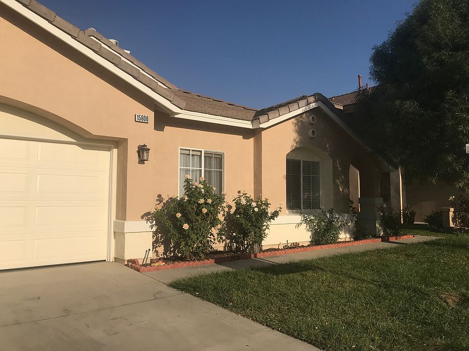 2nd image of 15600 Lucia Ln