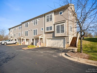 1025 Bluestem Ln, Ann Arbor, MI, 48103