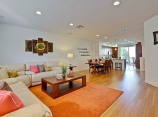 594 San Posadas Ter #22, Sunnyvale, CA 94085