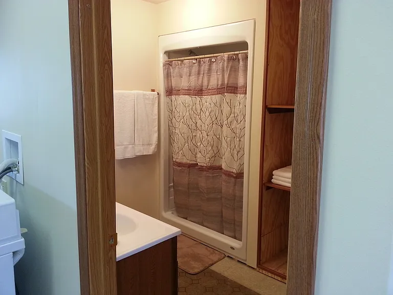 922 S Summit Ave #1 — Photo 5