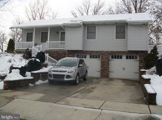 553 Clermont Dr, Harrisburg, PA 17112