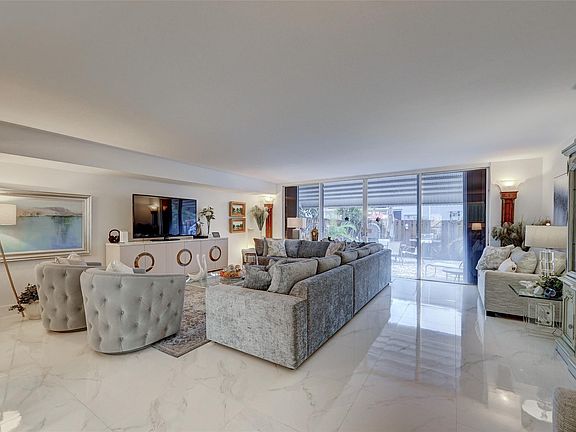 5th image of 2420 NE 10th Street #2420
