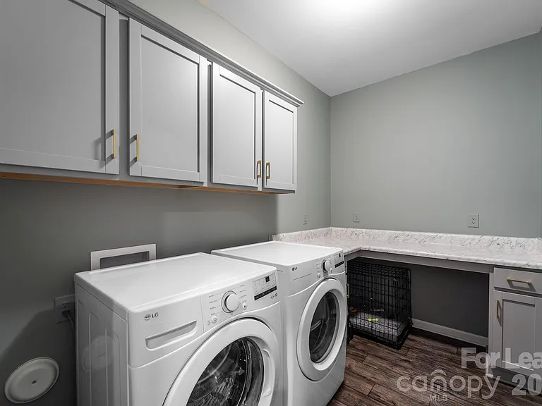 157 Montgomery Pl — Photo 16